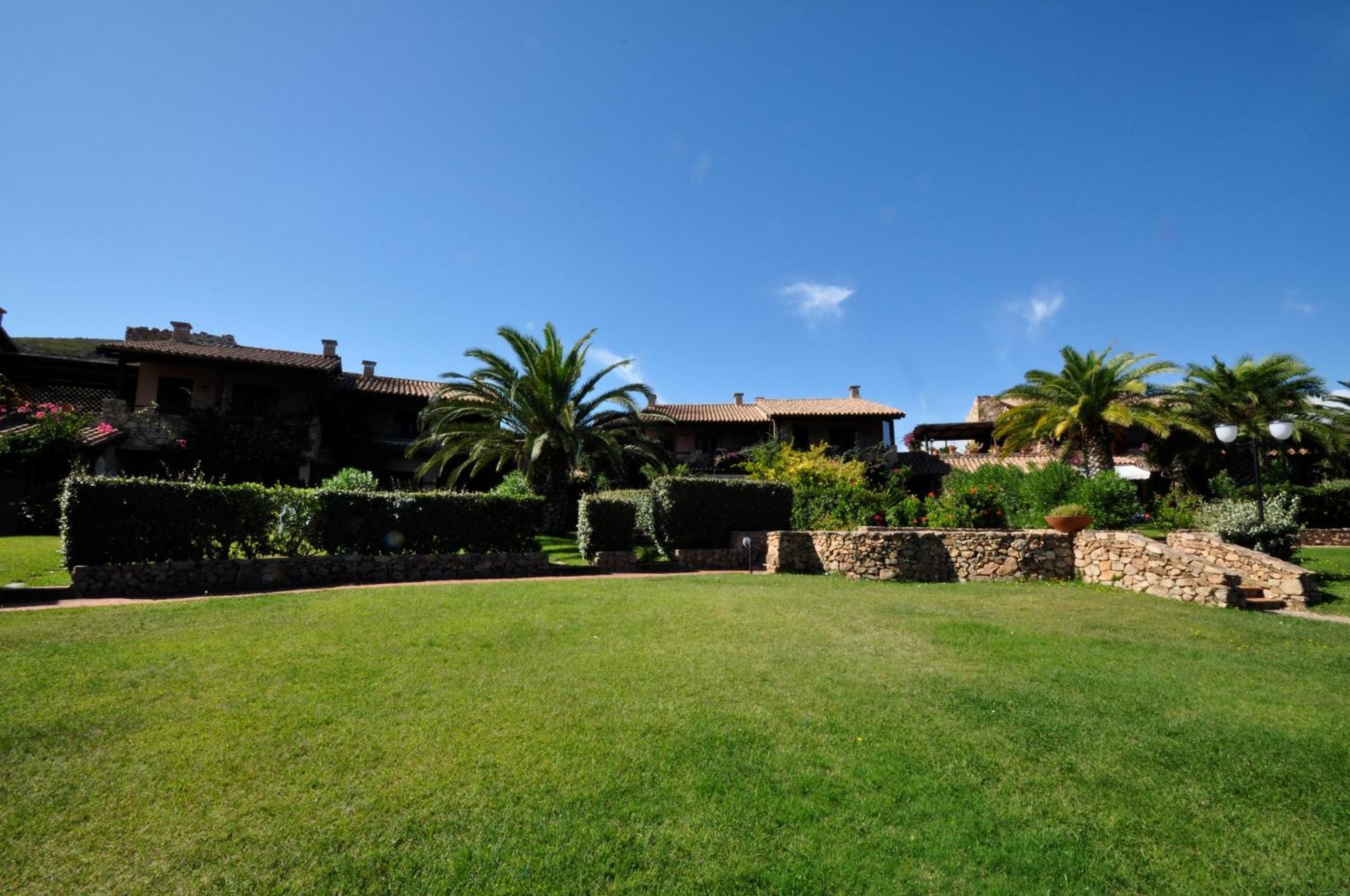 مارينيلاّ Appartamenti Residence Vela Blu Golfo Aranci المظهر الخارجي الصورة