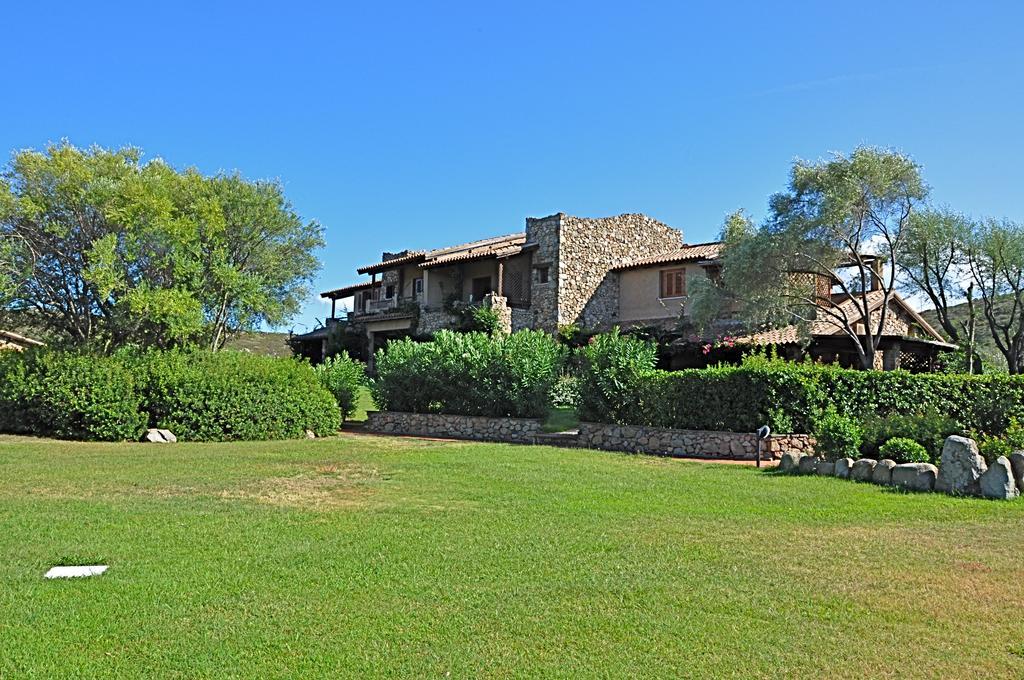 مارينيلاّ Appartamenti Residence Vela Blu Golfo Aranci المظهر الخارجي الصورة