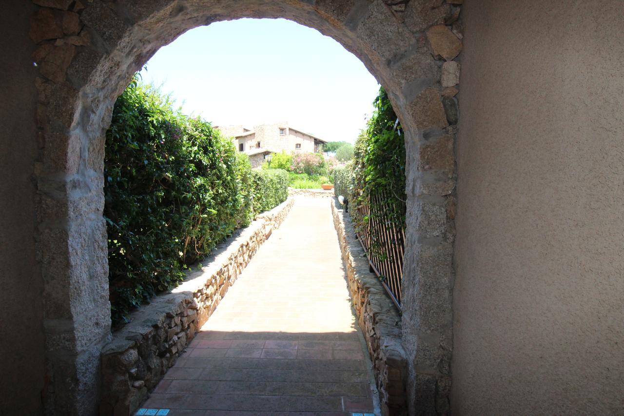 مارينيلاّ Appartamenti Residence Vela Blu Golfo Aranci المظهر الخارجي الصورة