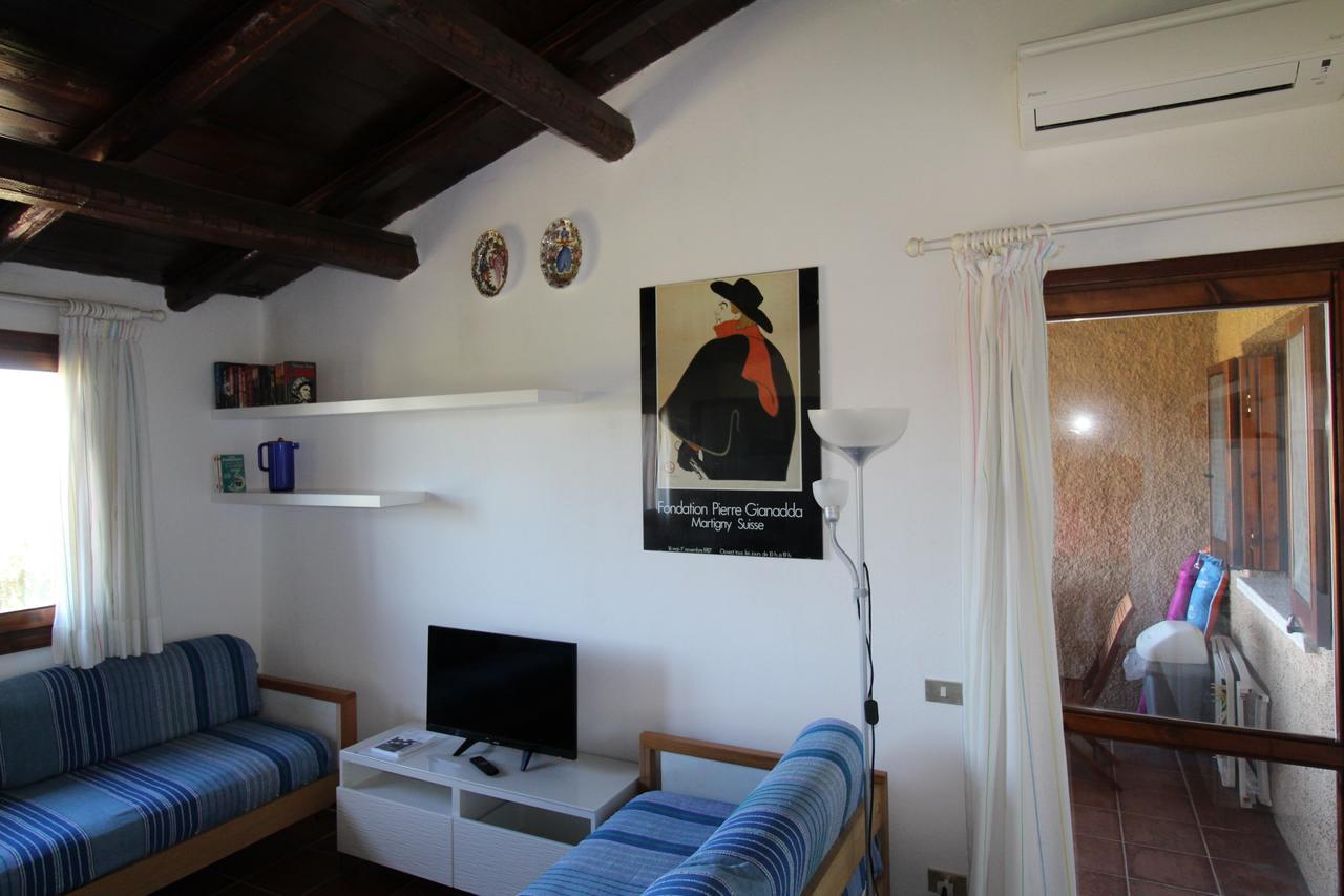 مارينيلاّ Appartamenti Residence Vela Blu Golfo Aranci الغرفة الصورة